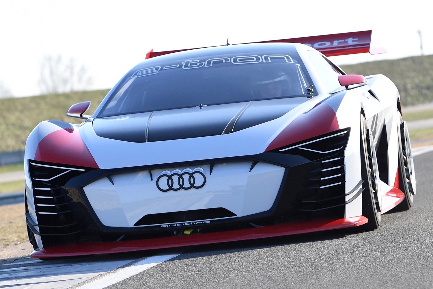 Audi e-tron Vision Gran Turismo concept