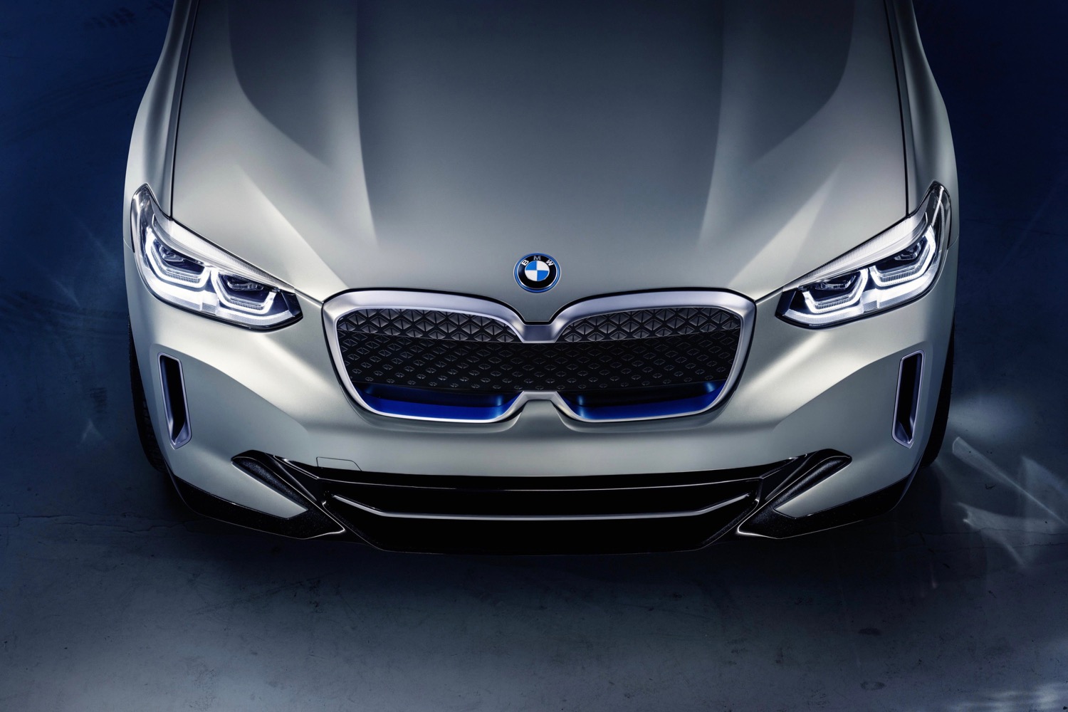 BMW Concept iX3