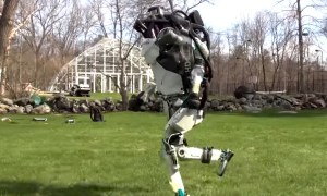 boston dynamics atlas robot goes jogging