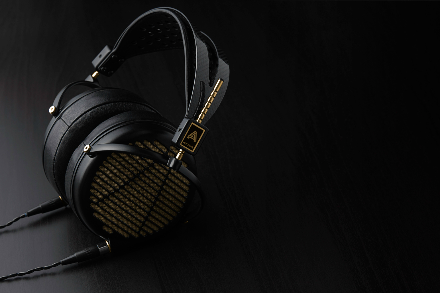 audeze lcd 4z headphones news