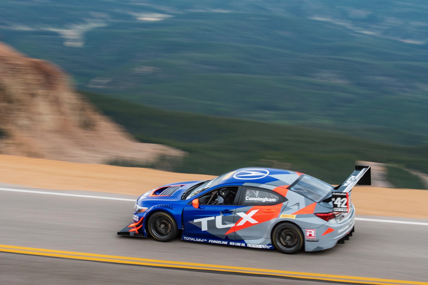 Acura TLX GT 2018 Pikes Peak International Hill Climb