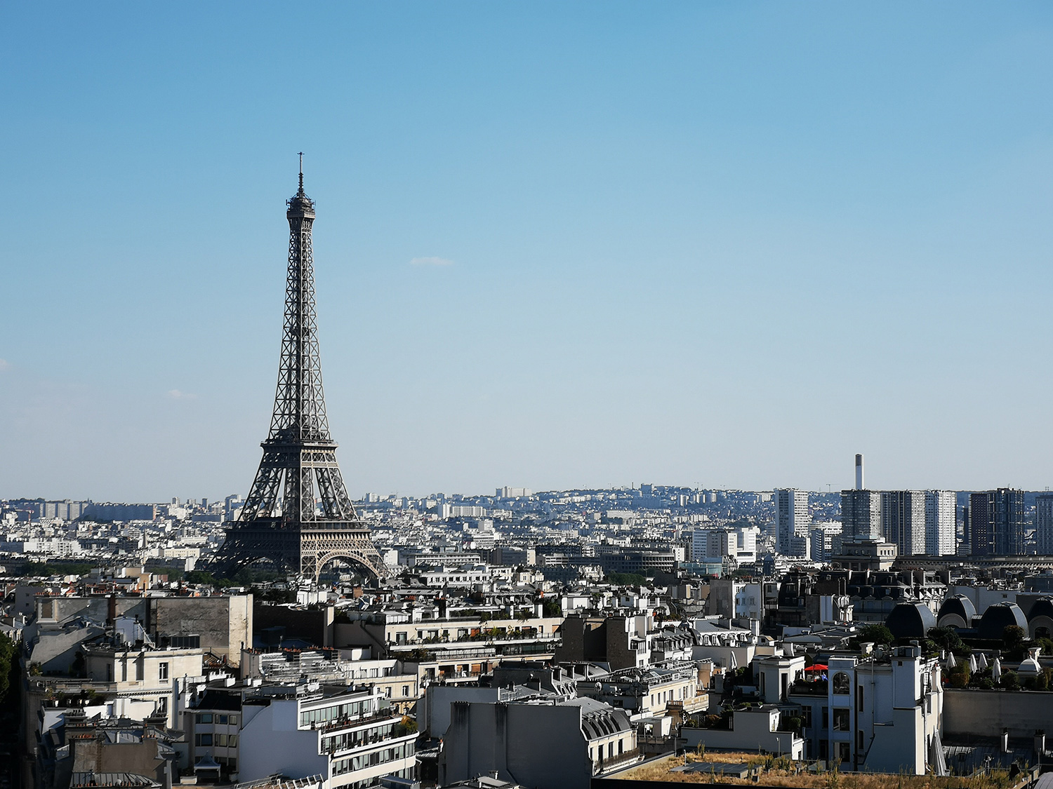 huawei p20 pro leica street photography feature eiffel tower