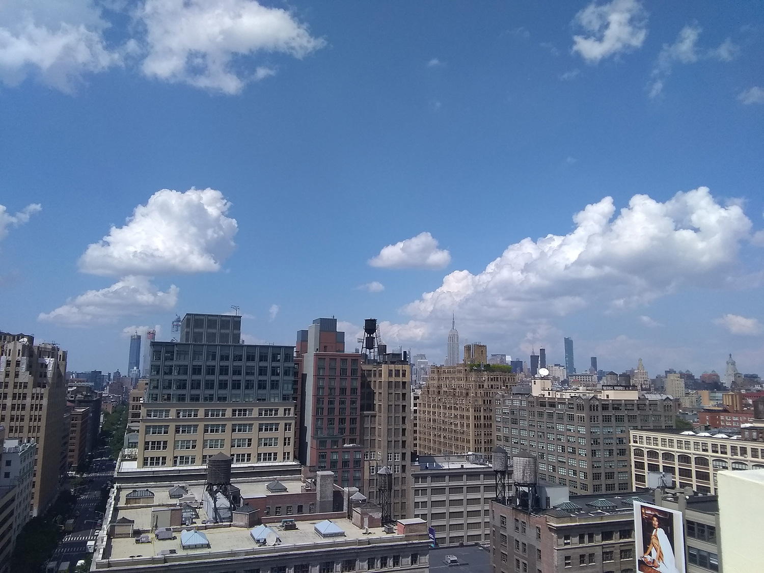 moto e5 play review camera samples highrise skyline