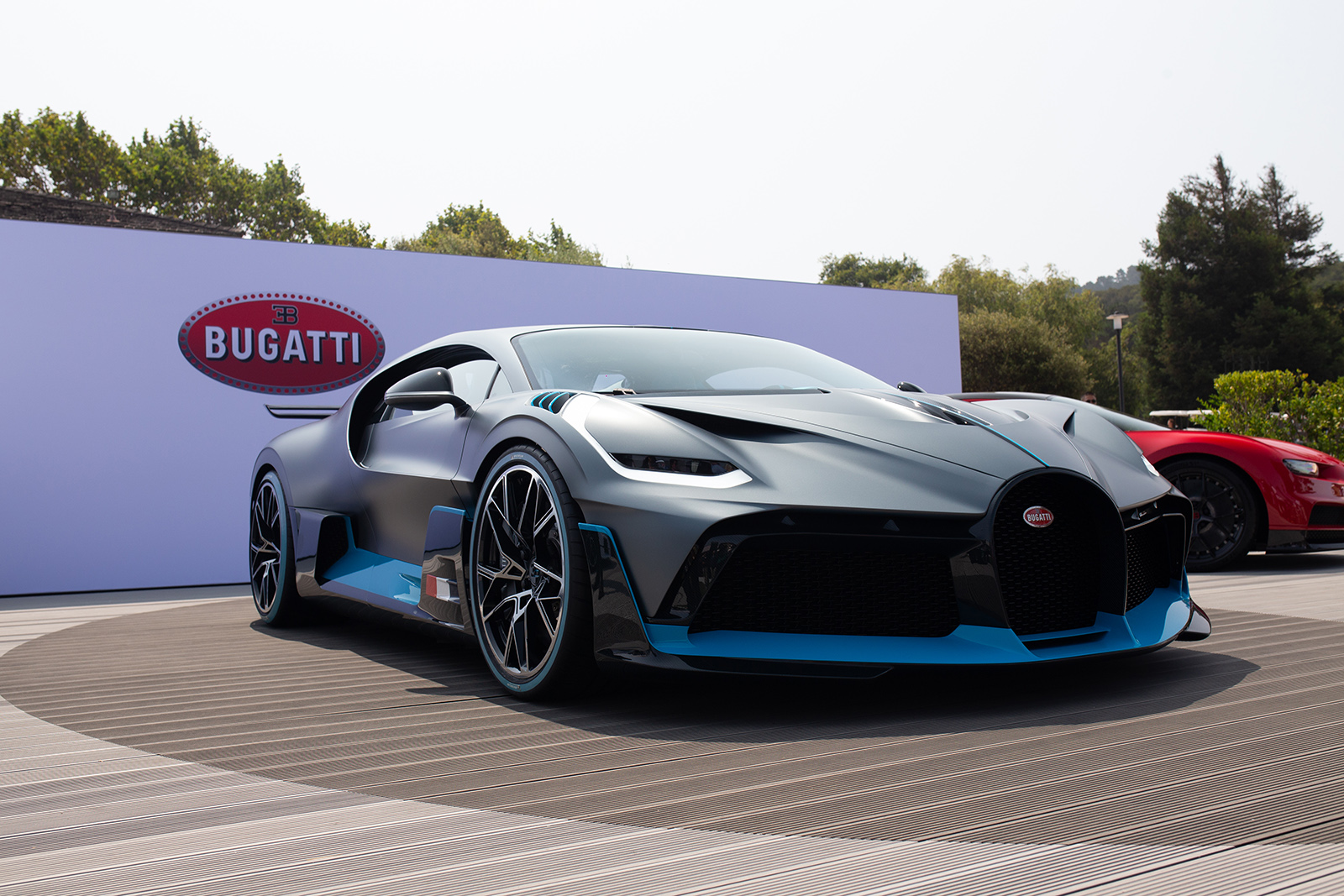 bugatti divo monterey car week pebble beach 2018 supercars  2019 6