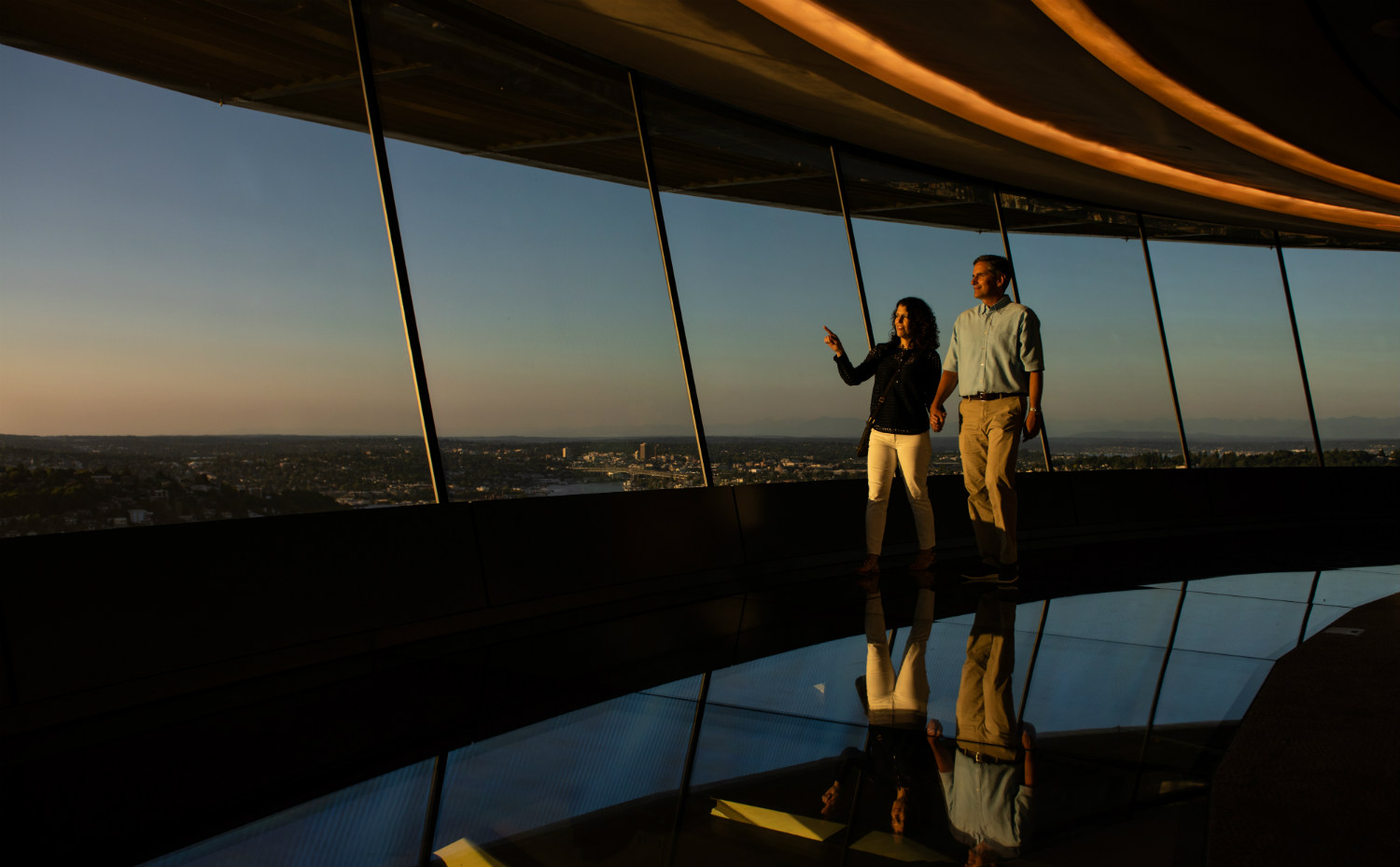 seattle space needle now has a revolving glass floor 8