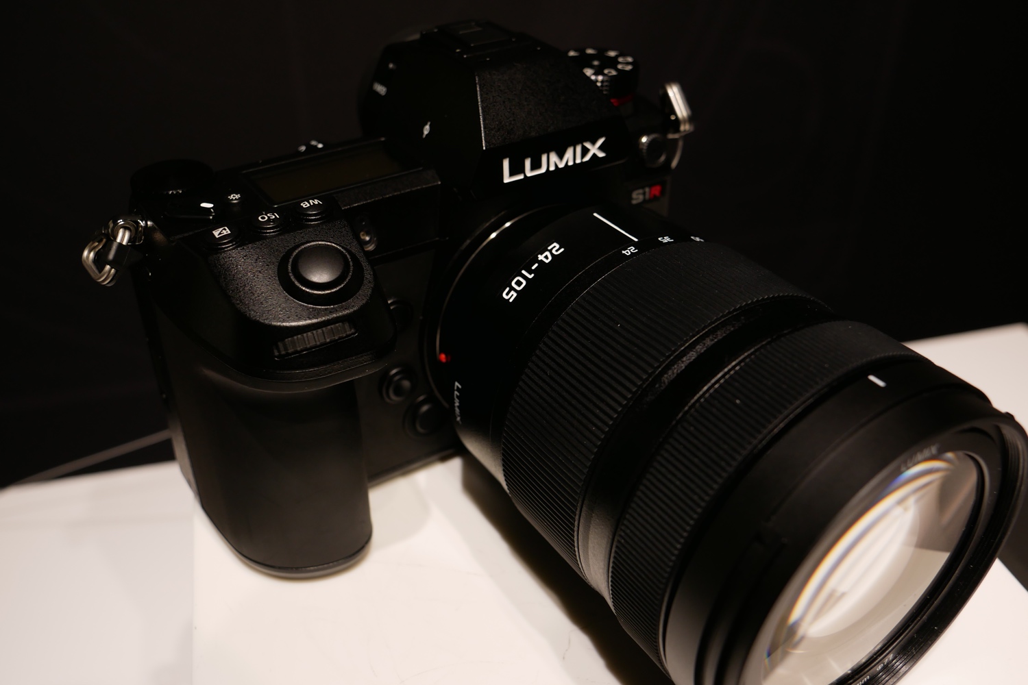 panasonic lumix s1r ands1 announced photokina 2018 1