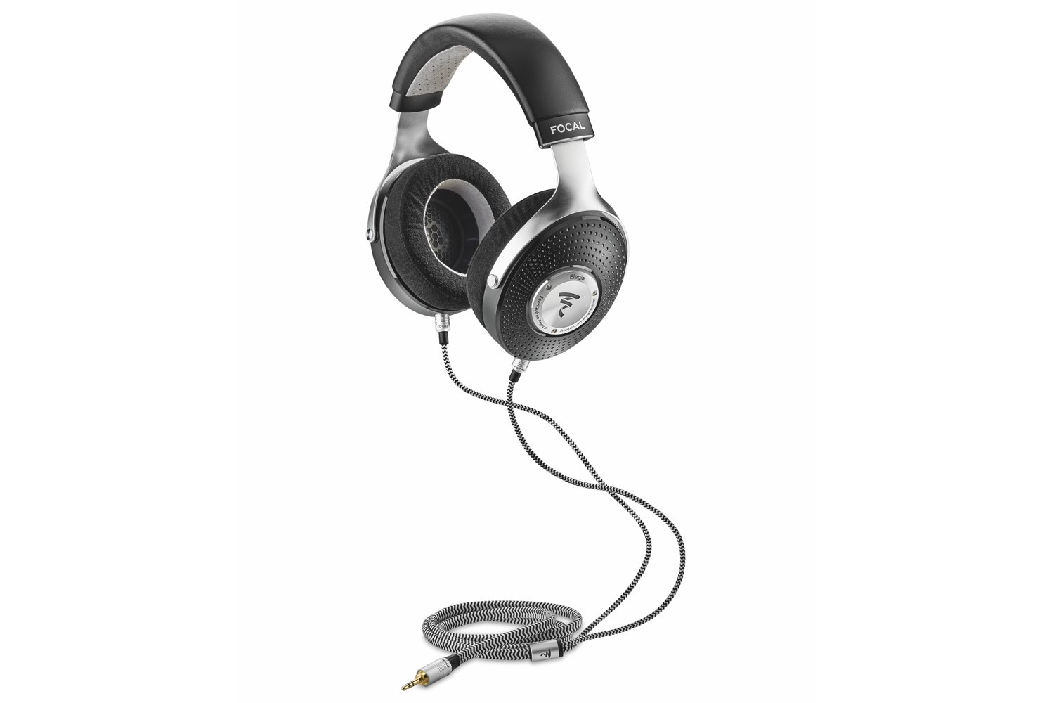 focal elegia closed back headphones 3