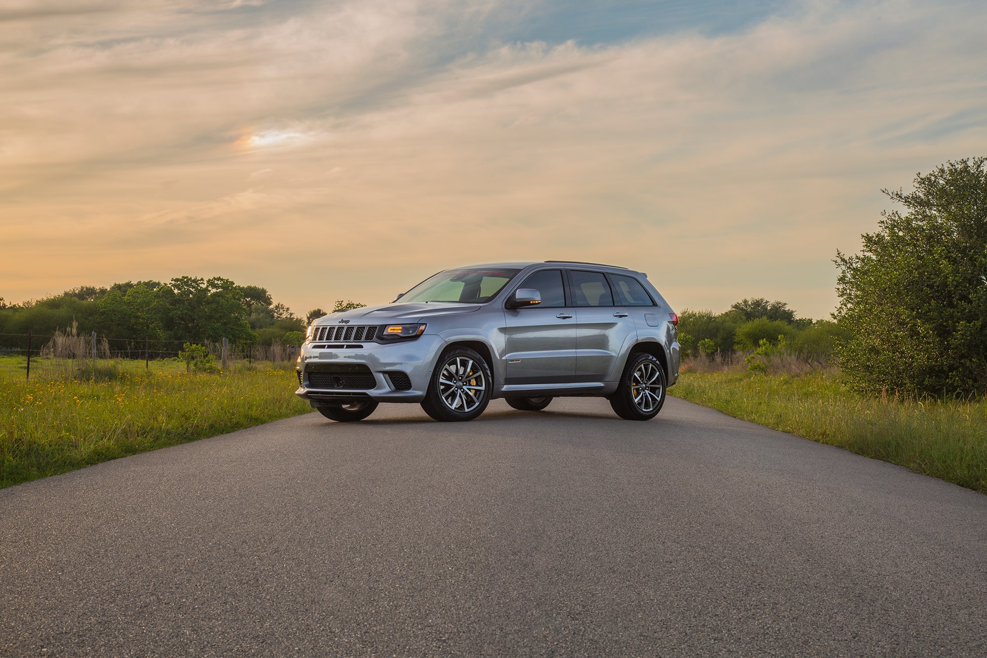 hennessey hpe1200 jeep grand cherokee trackhawk quarter mile world record qt 4 min 1