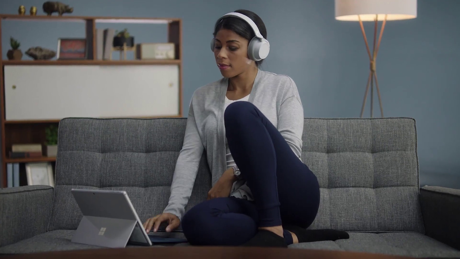 microsoft surface headphones news surfaceheadphones screen  5