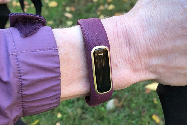 garmin vivosmart 4 review hr feat