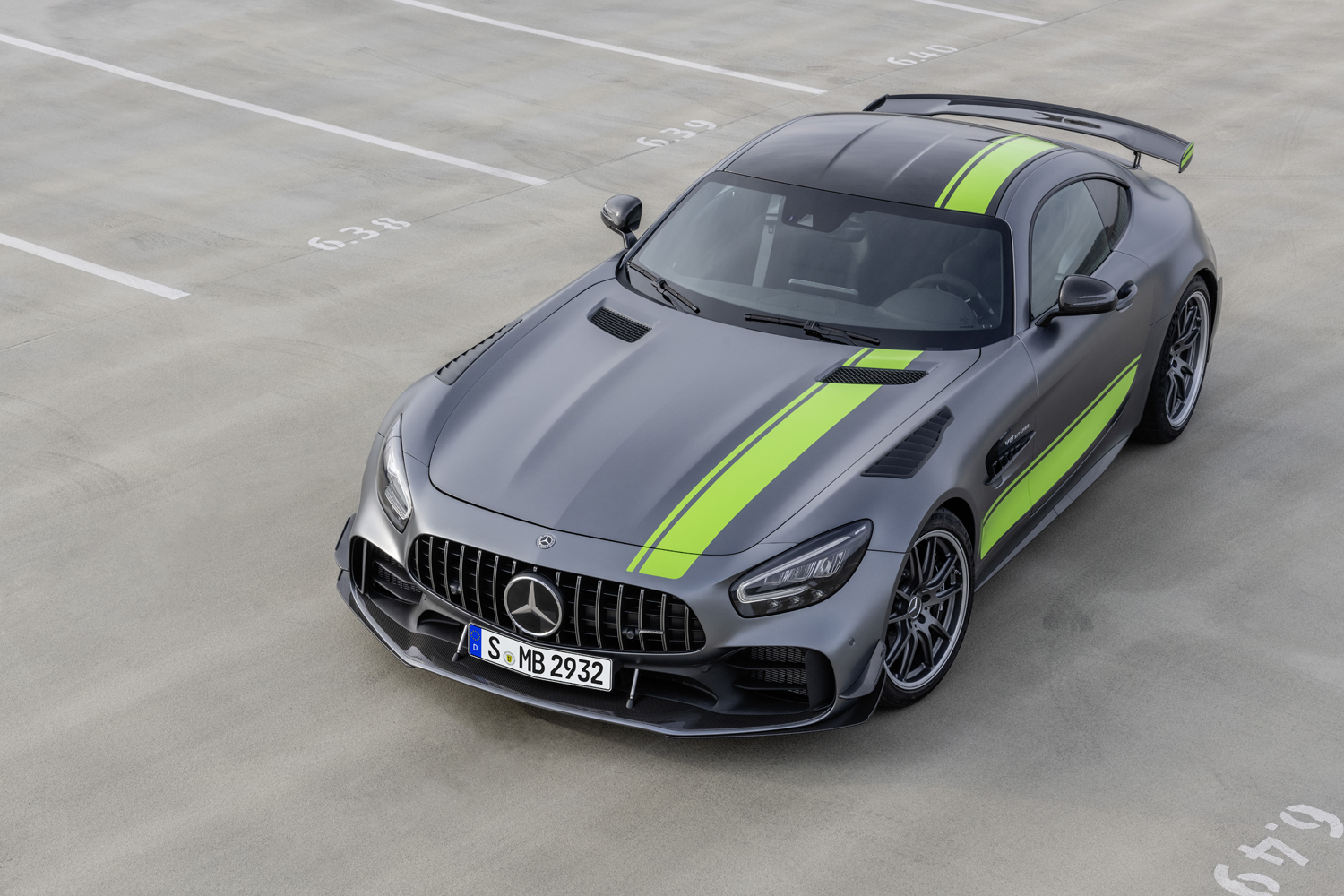 Mercedes-AMG GT R Pro