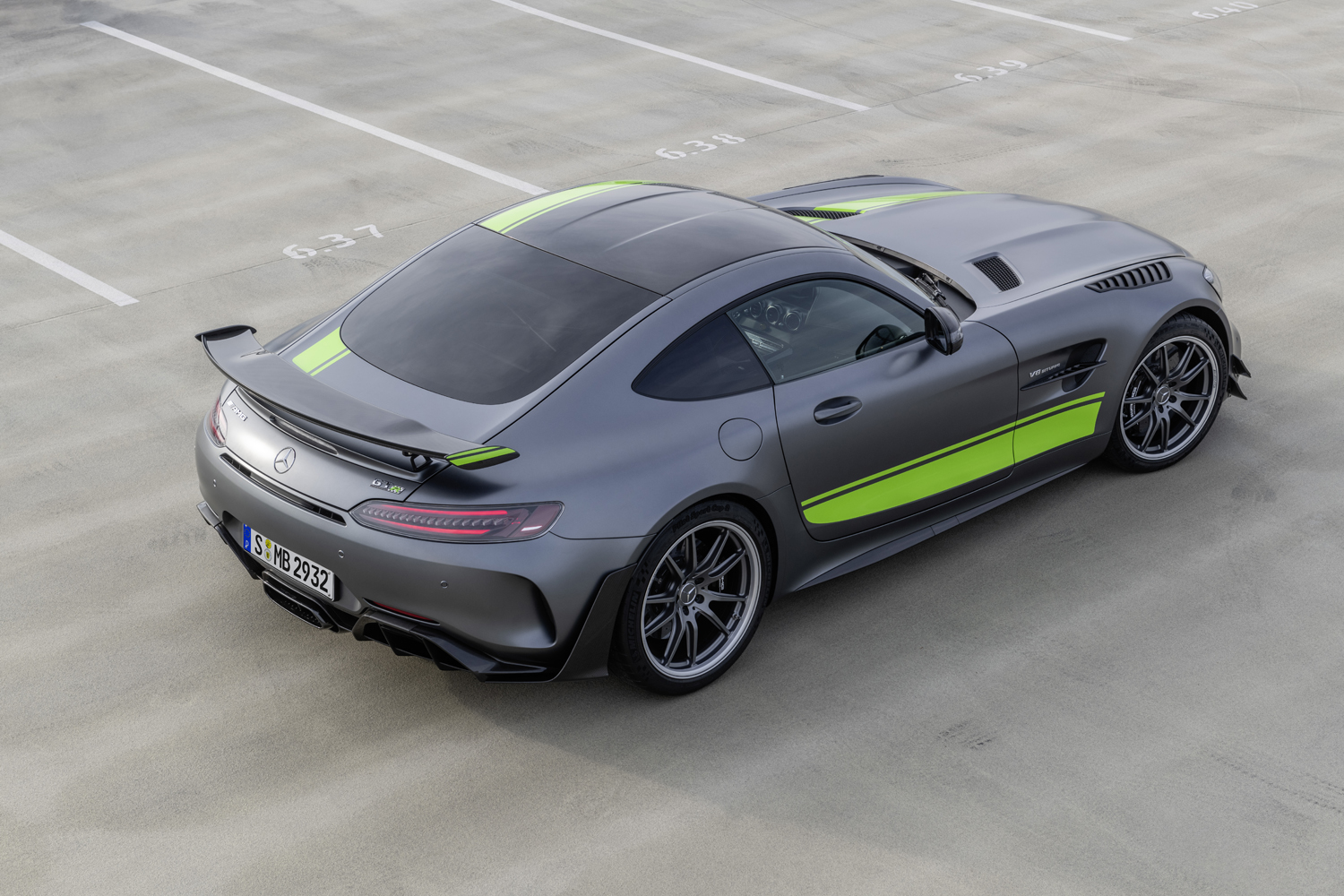 Mercedes-AMG GT R Pro