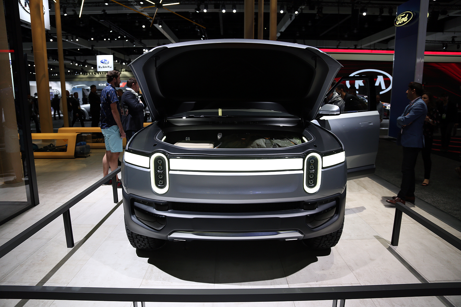 rivian r1t electric pickup truck mb 1