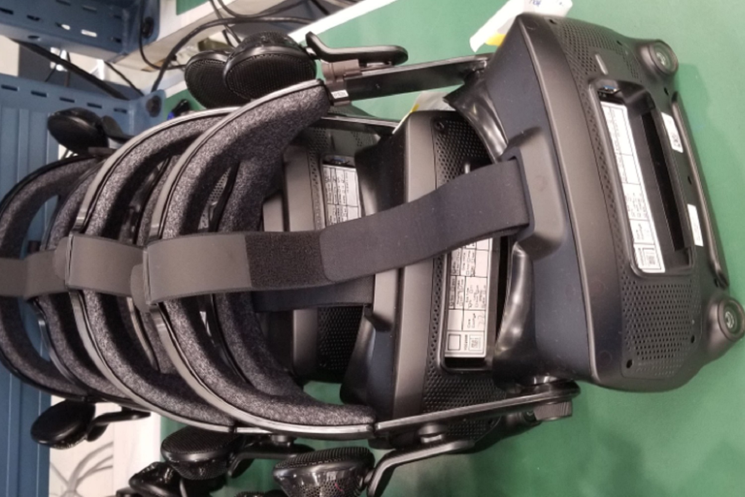 valve vr headset leaked 4