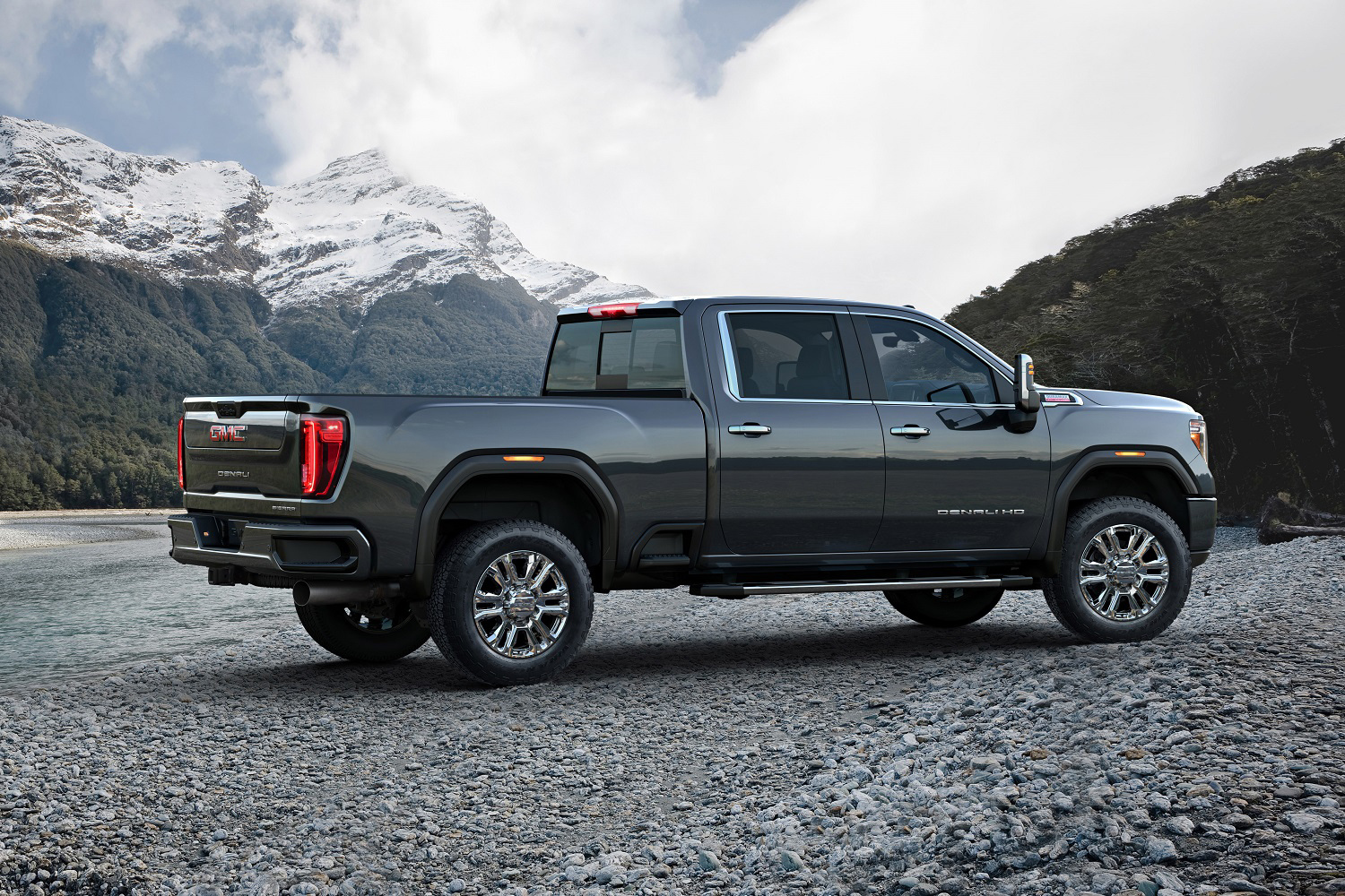 2020 gmc sierra hd boasts world class trailering tech 2500 denali