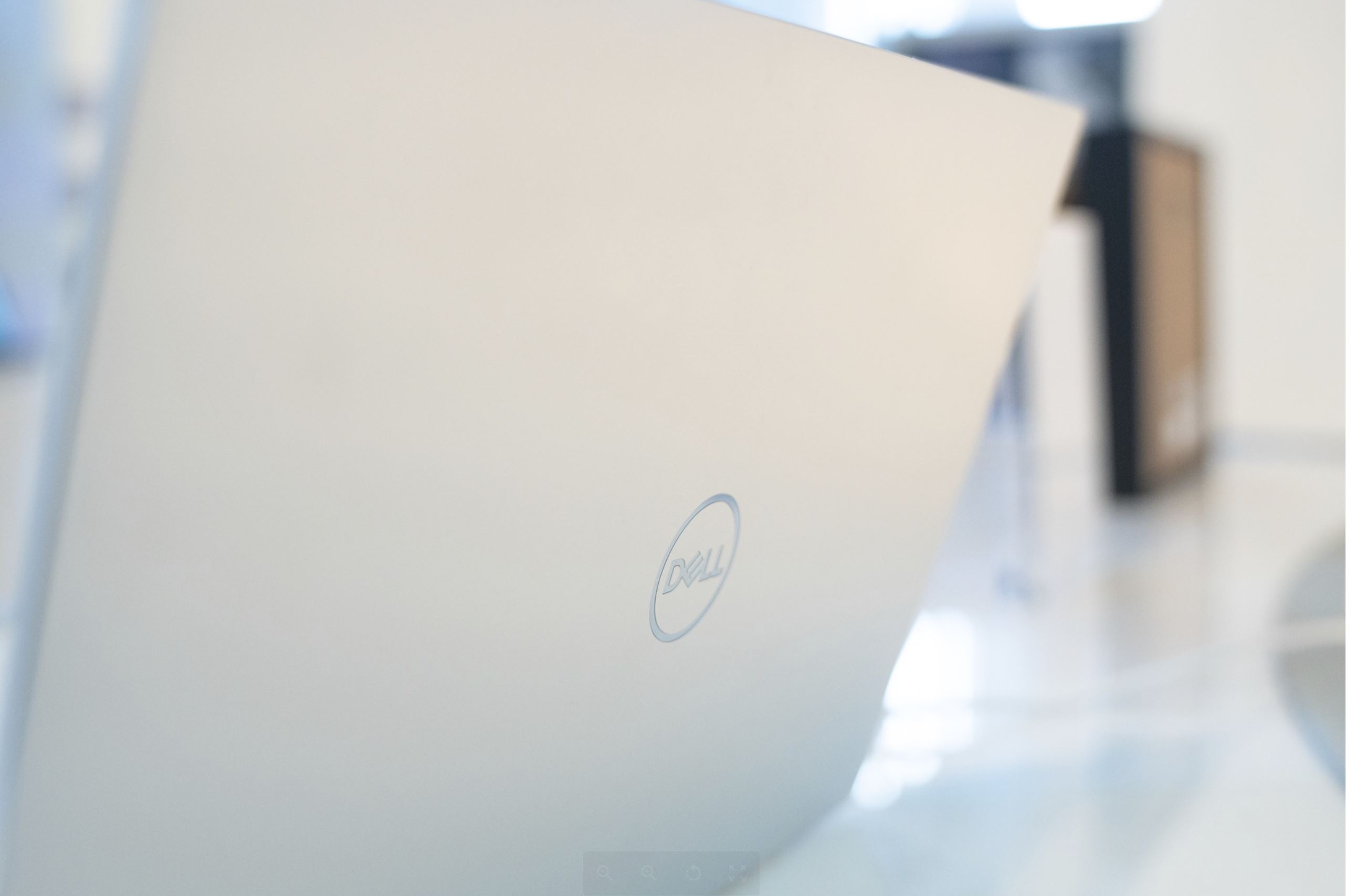 dell 2019 xps 13 ces 4