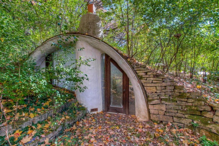 river falls wisconsin hobbit house entrance