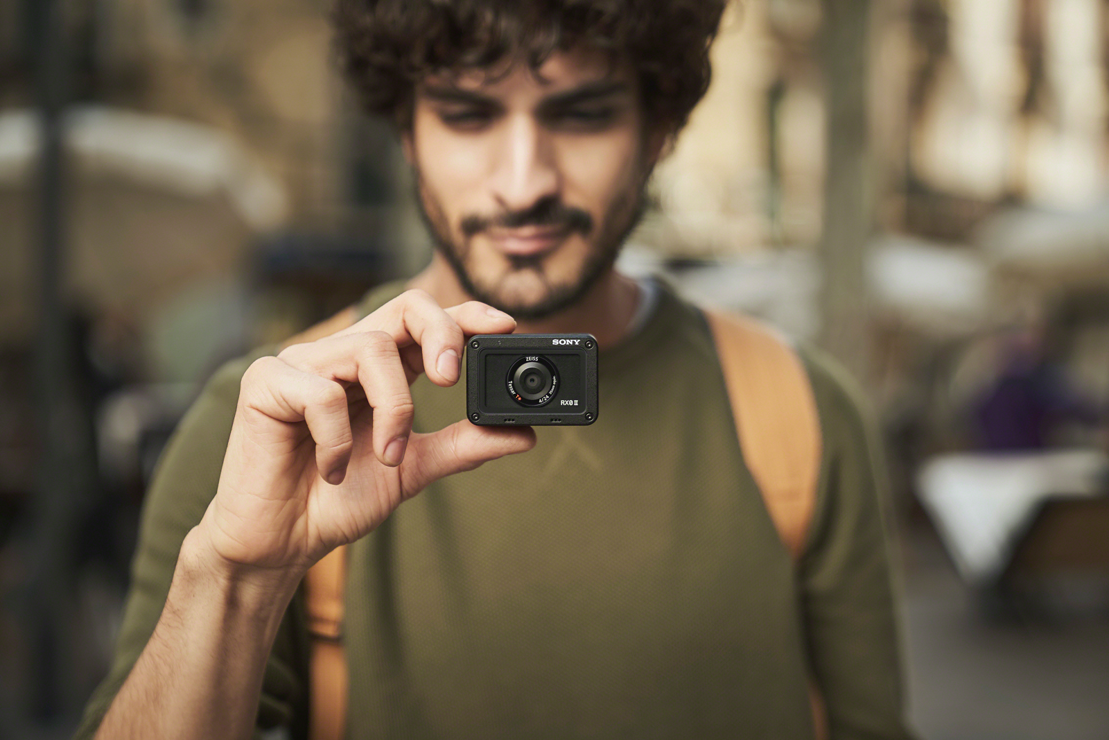 sony rx0 ii announced rx0ii hobbyist holding3