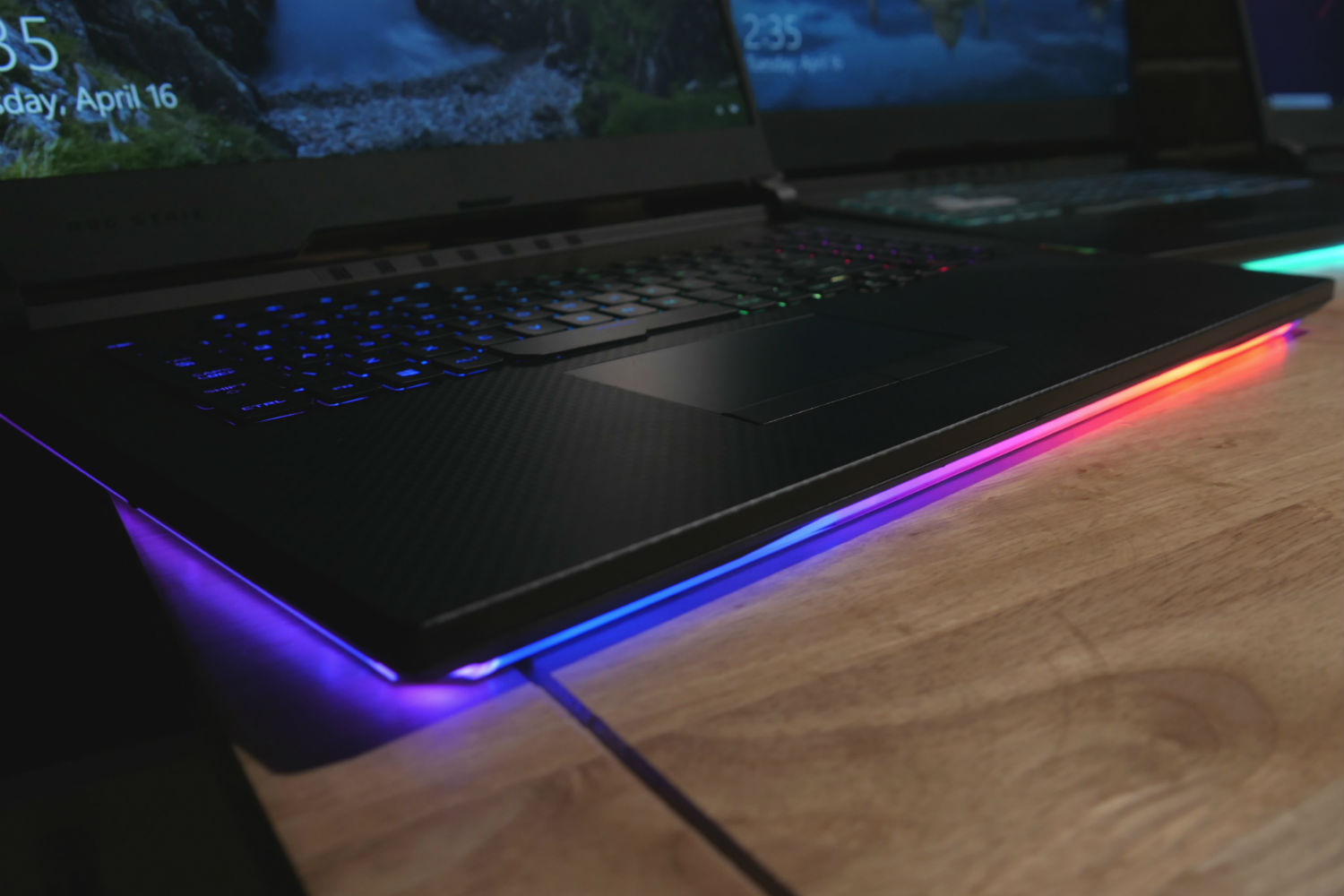 asus rog zephyrus strix tuf 240hz 05