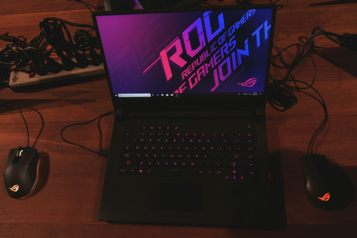 asus rog zephyrus strix tuf 240hz 2