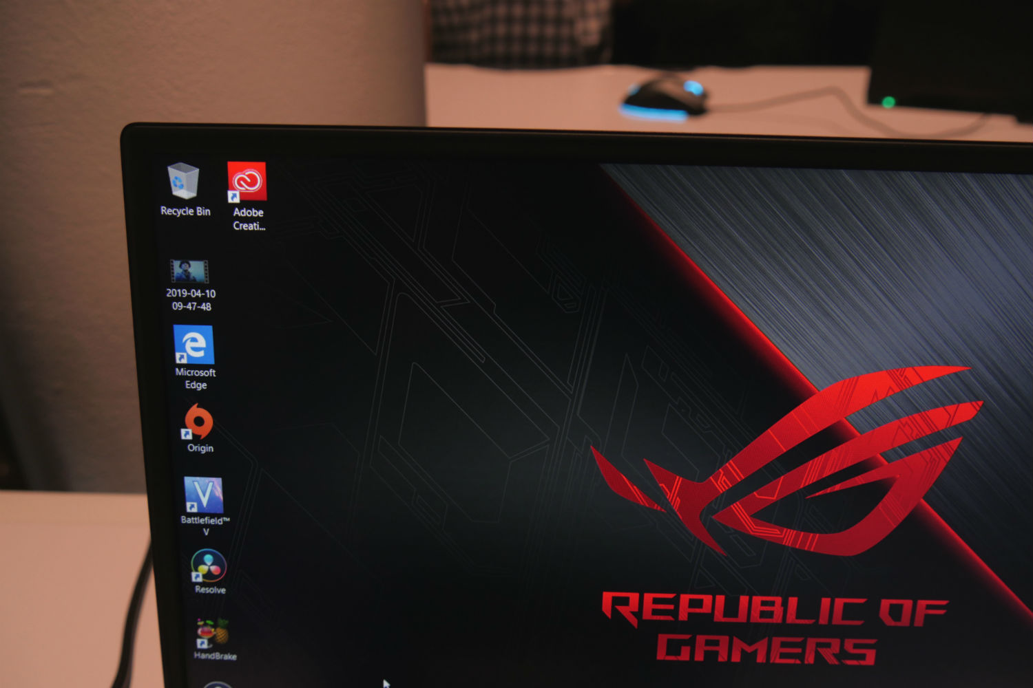 asus rog zephyrus strix tuf 240hz s gx502 04