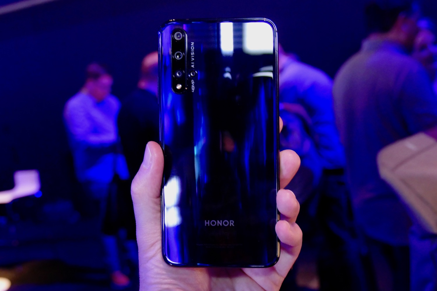 honor 20 news back