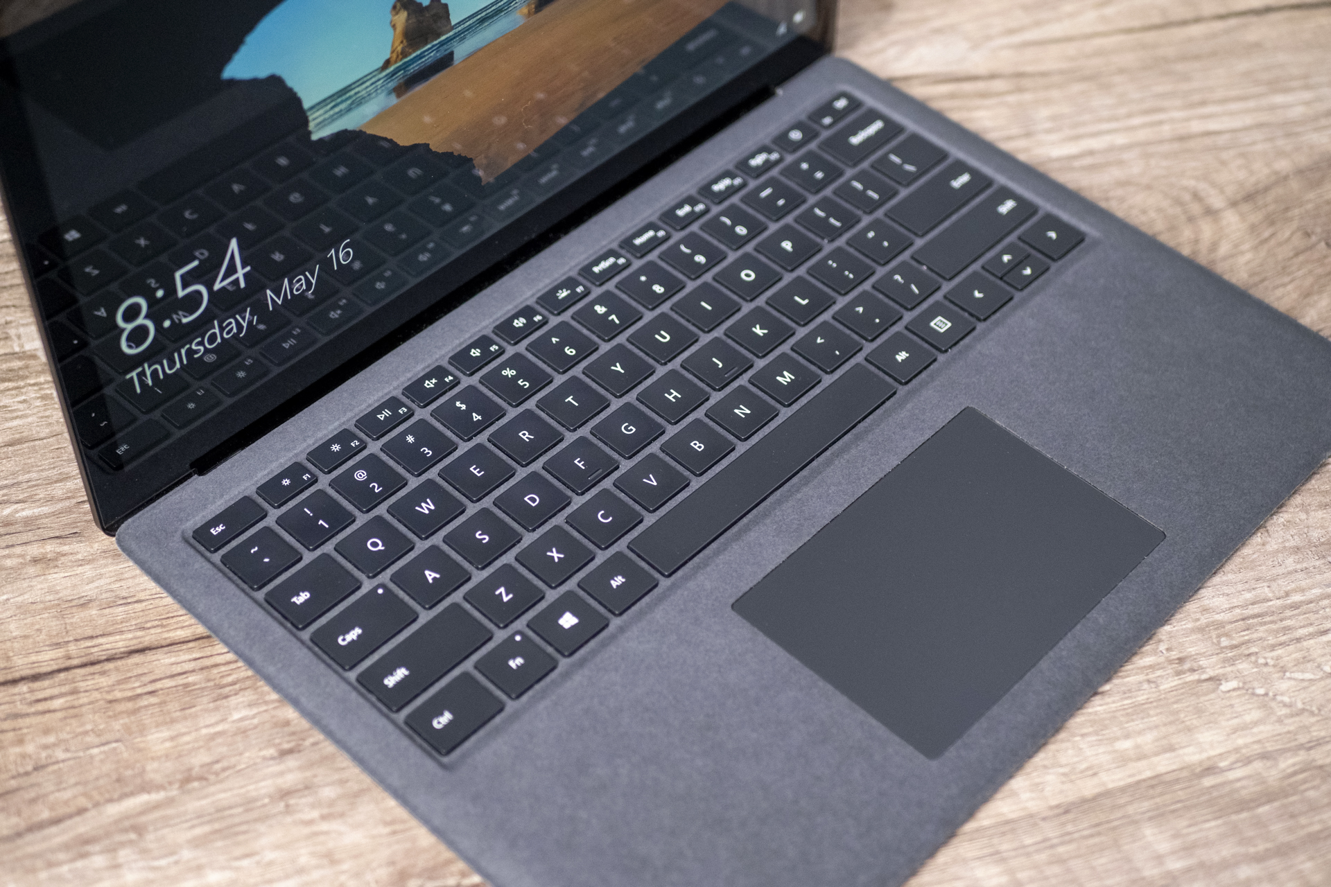 Surface Laptop 2 Review