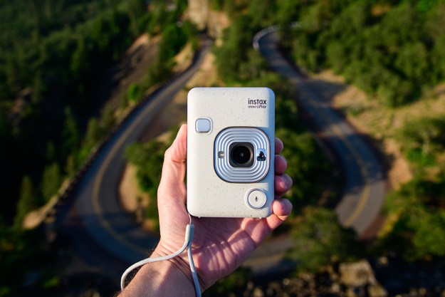 fujifilm instax mini liplay review feat