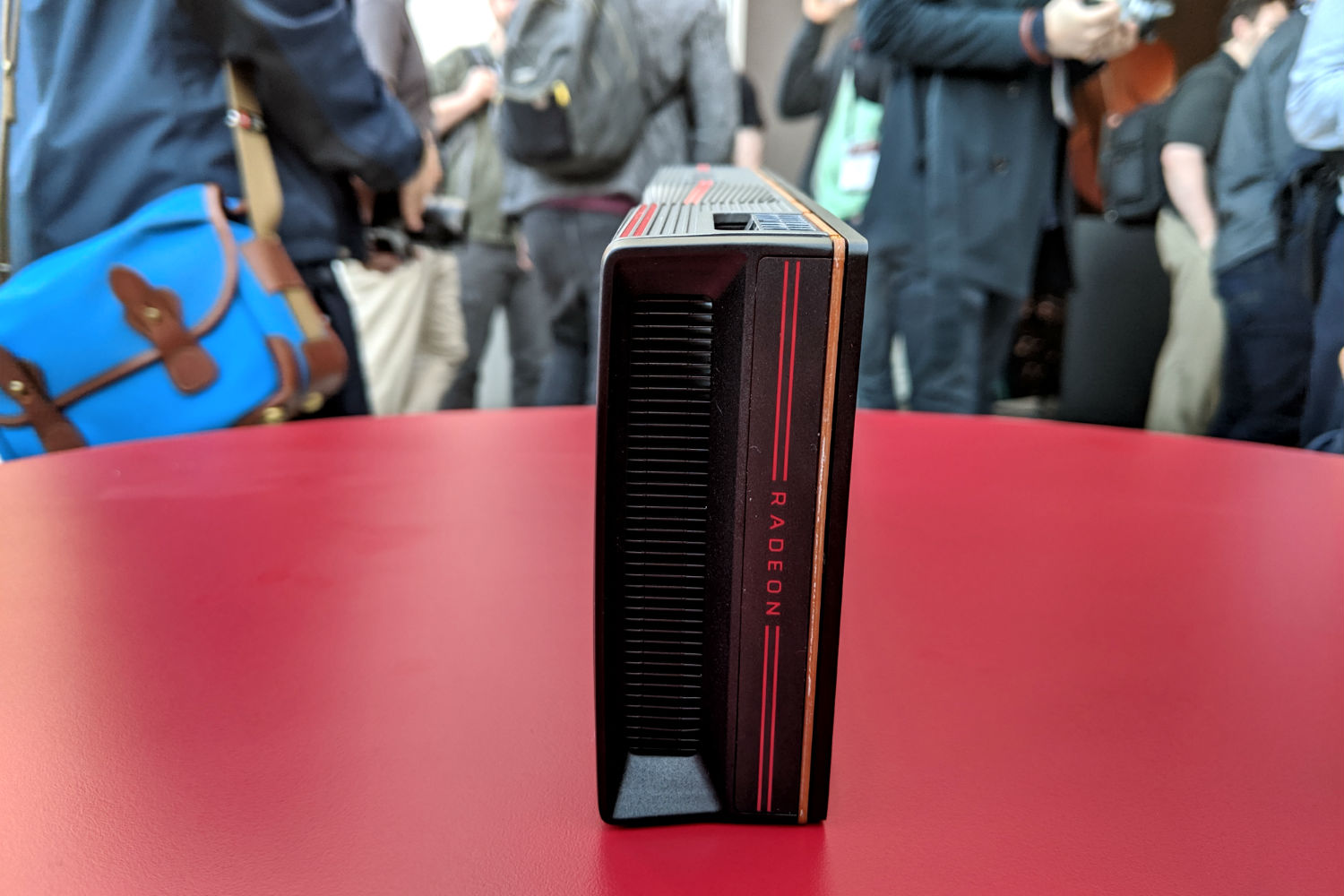 amd announces radeon rx 5700 navi gpu 4