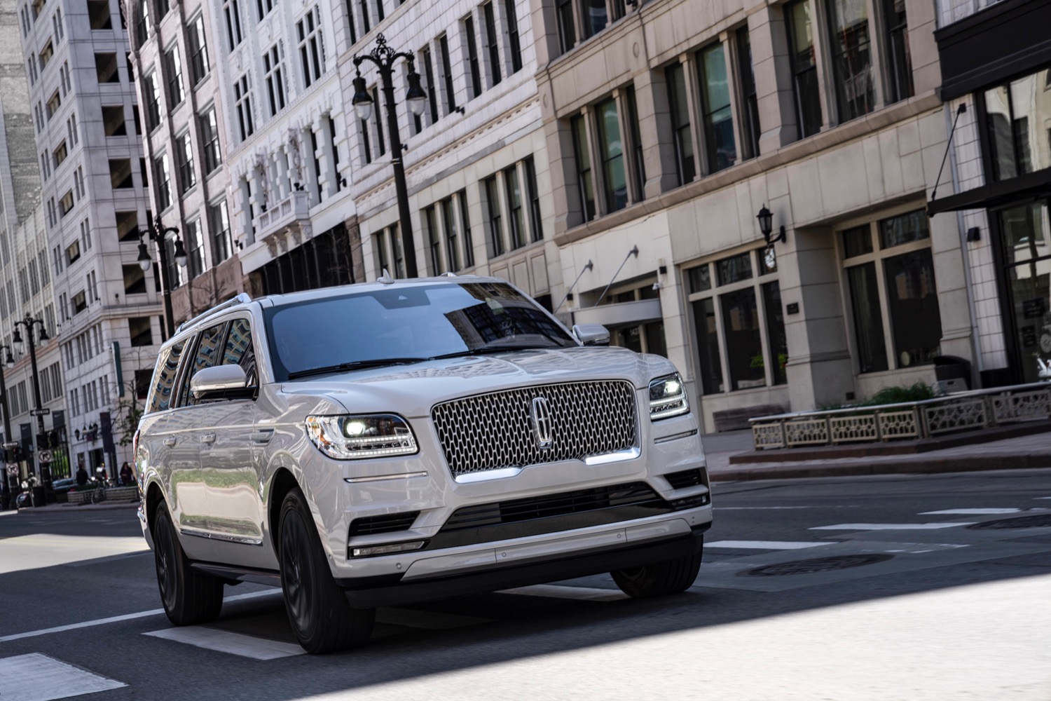 2020 lincoln navigator gets phone as key tech