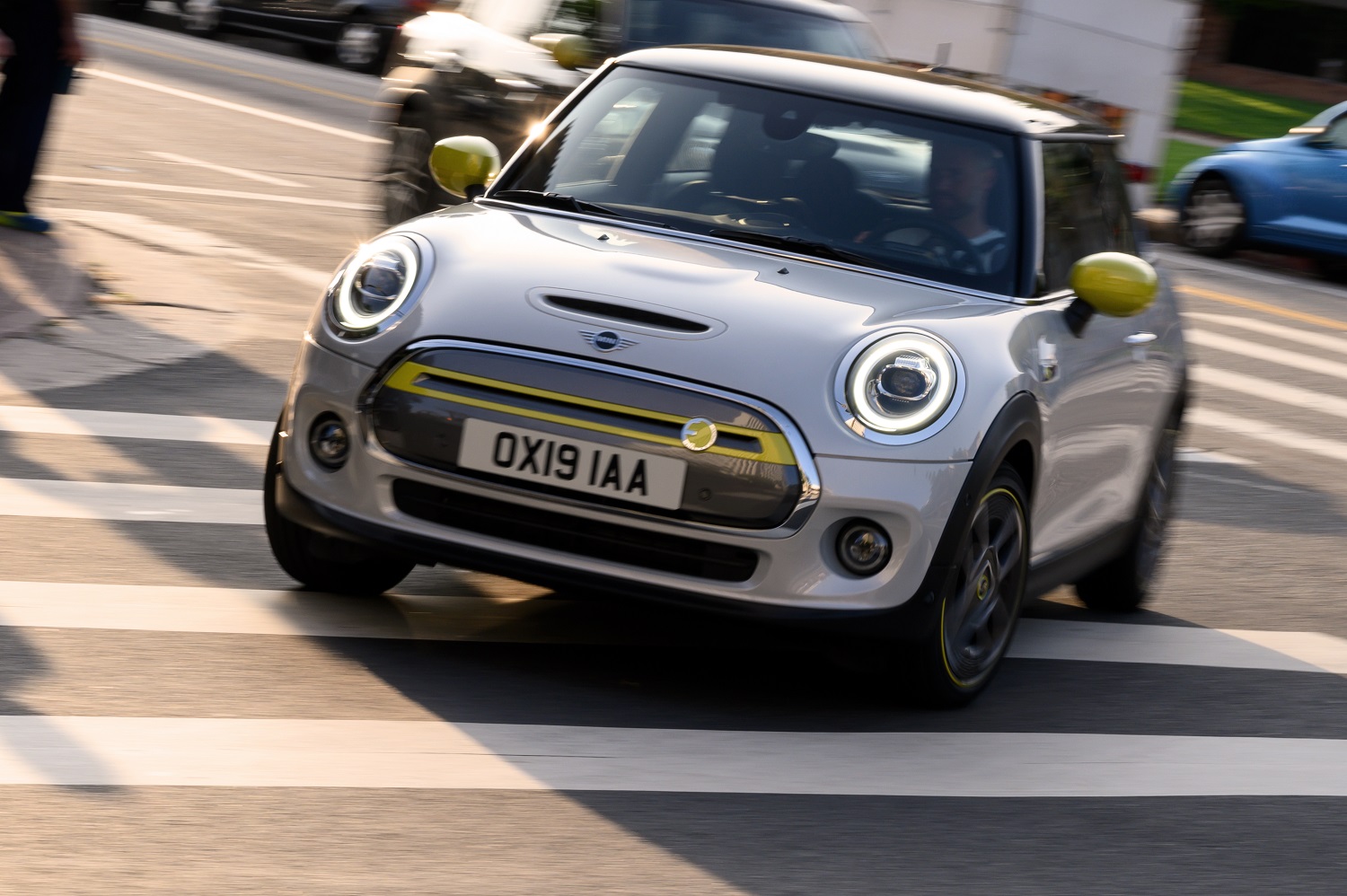 2020 mini cooper se electric city car specs range and price p90357233 highres the new