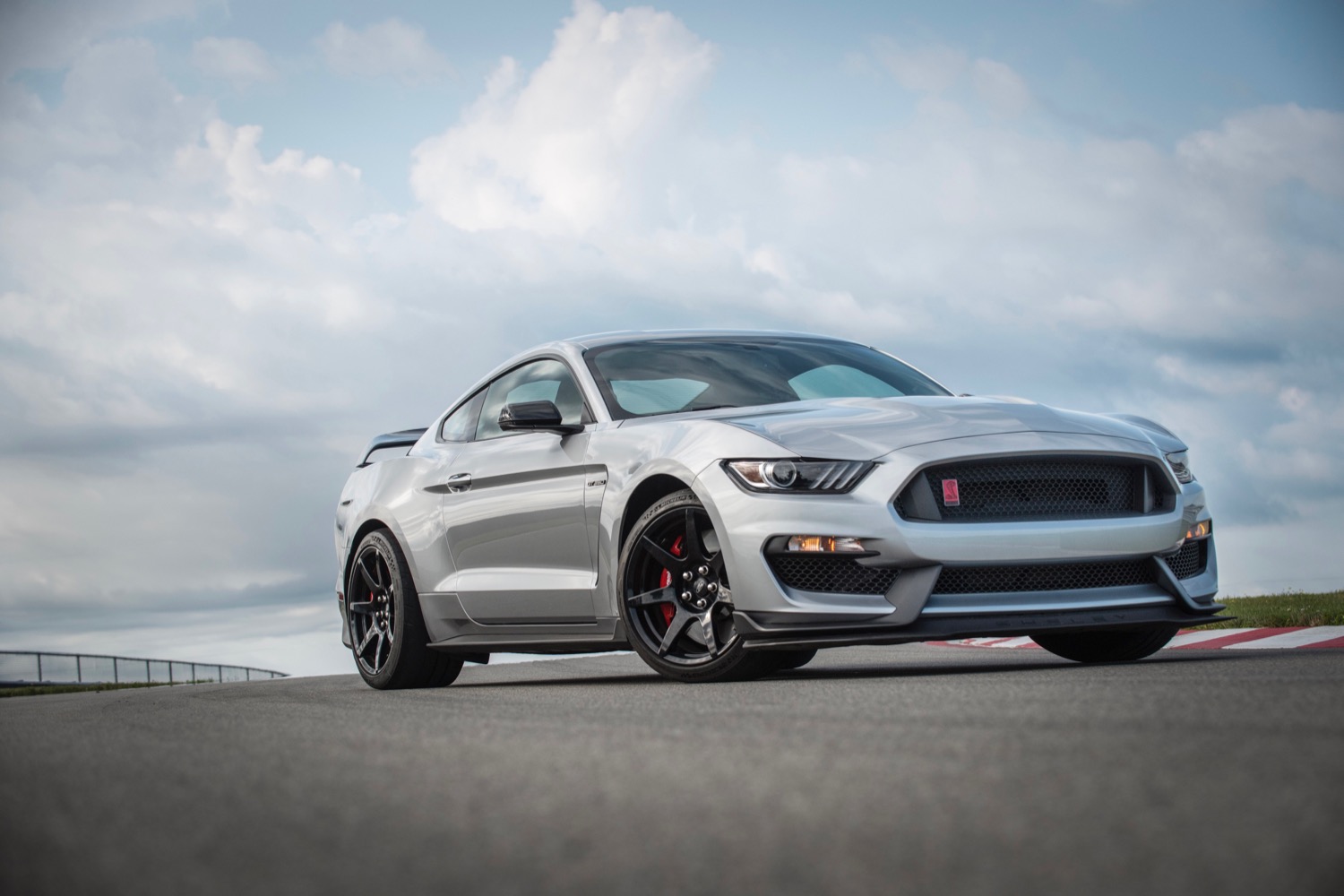 2020 ford shelby mustang gt350r performance and specs