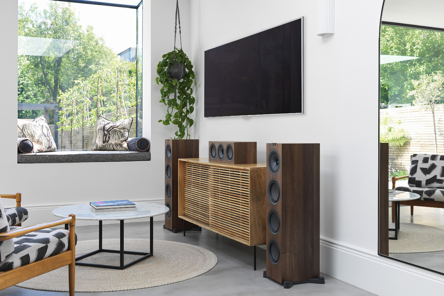 kef q250c home theater speaker lifestyle