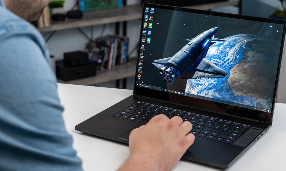 razer blade review advanced model feat space