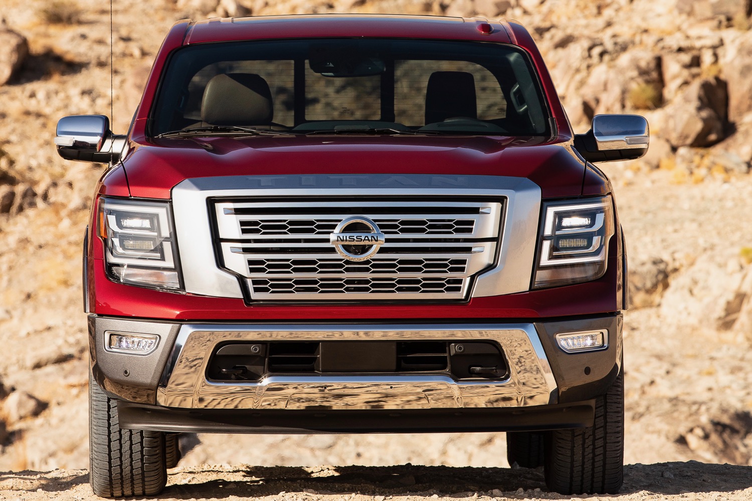 2020 nissan titan photos and specs