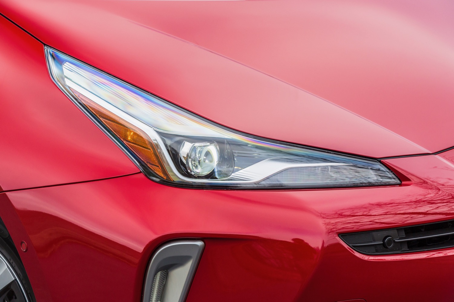 2020 toyota prius pricing and specs