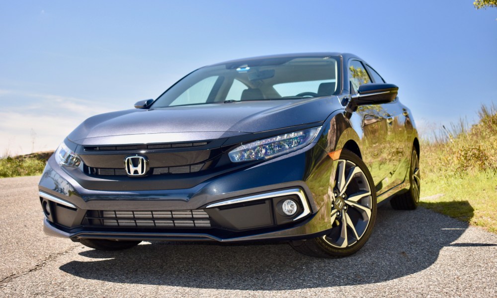 2019 honda civic touring sedan review