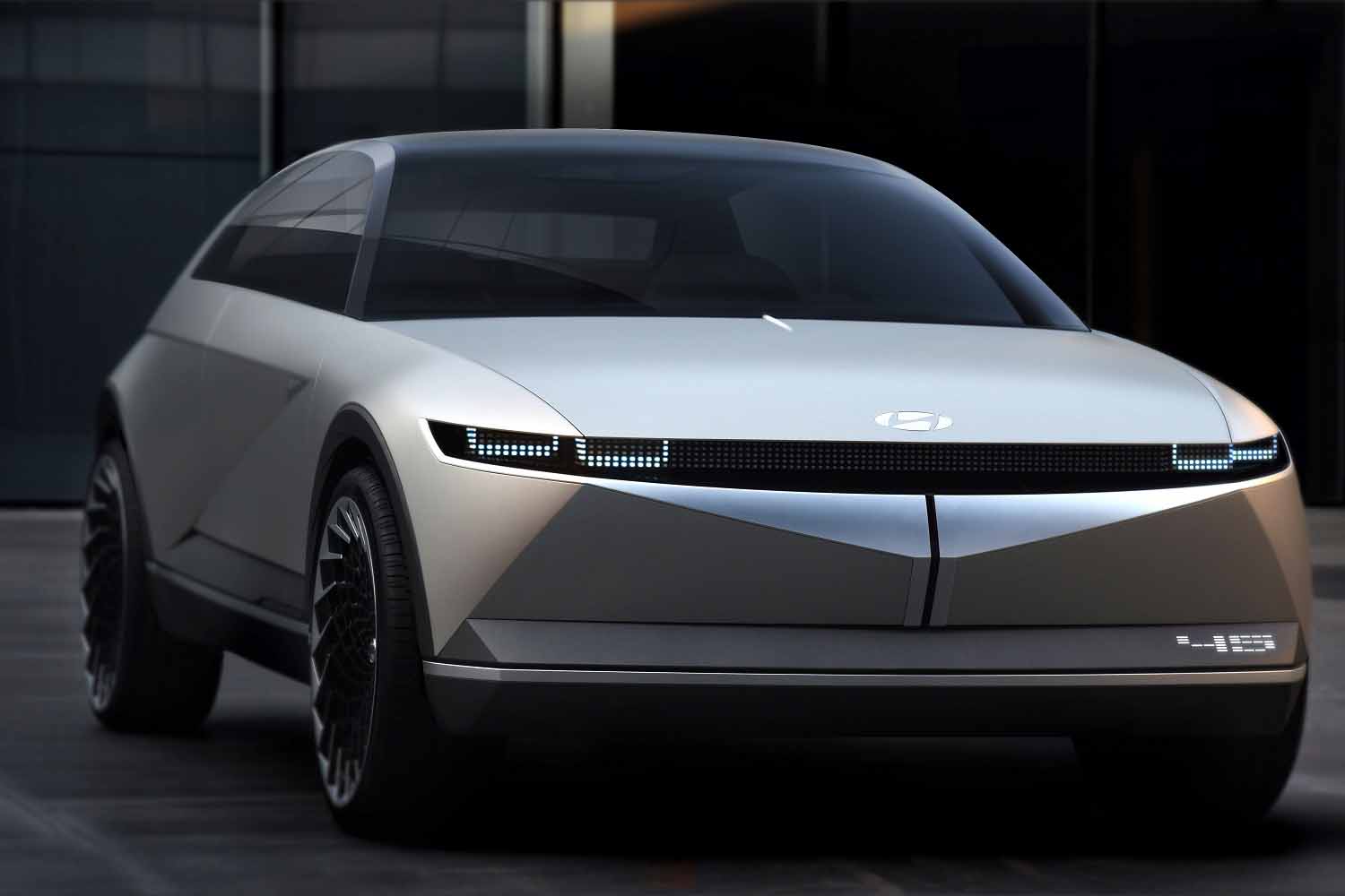2019 hyundai 45 concept previews future electric car design 1