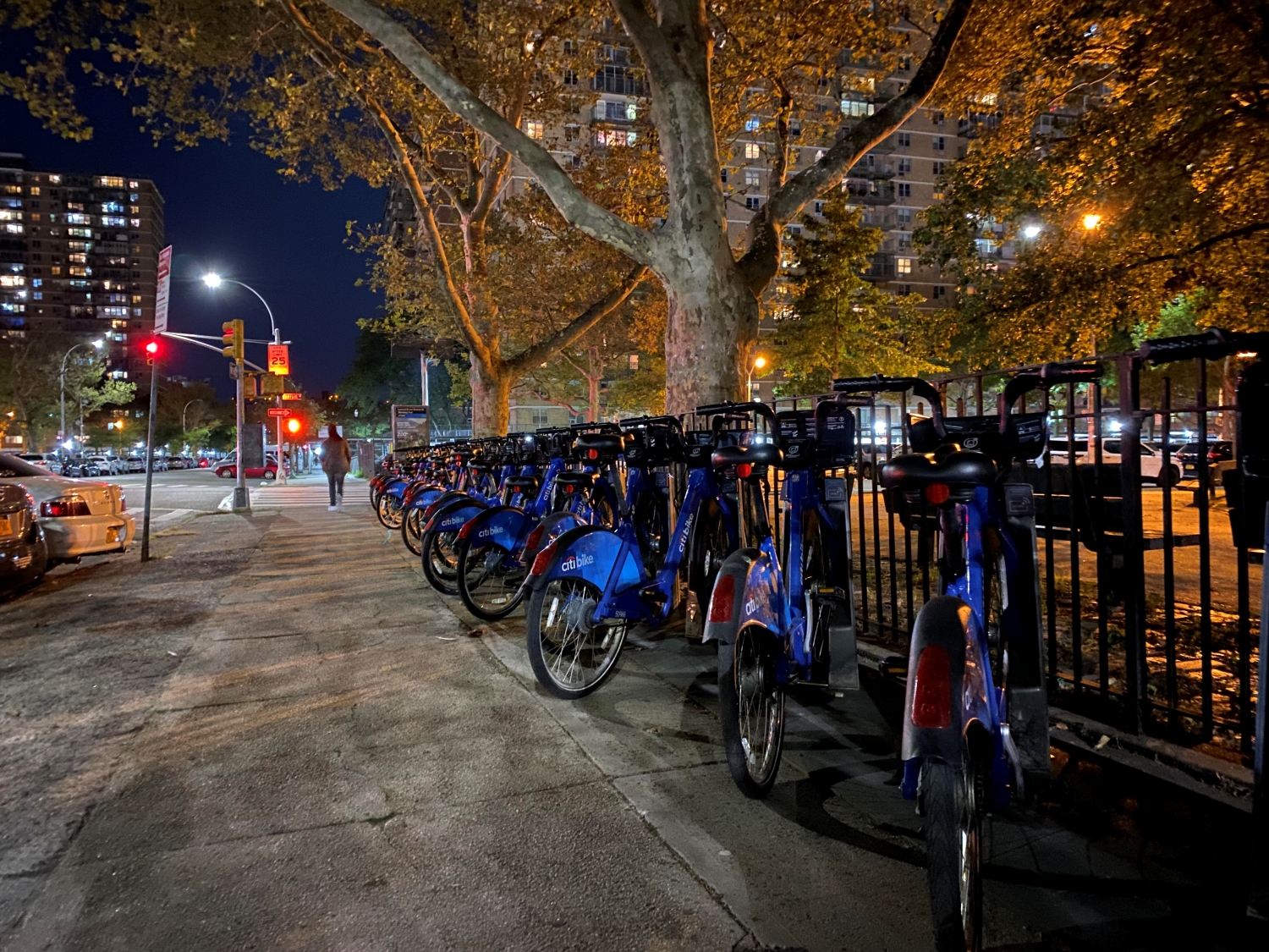 iphone 11 bikes night mode