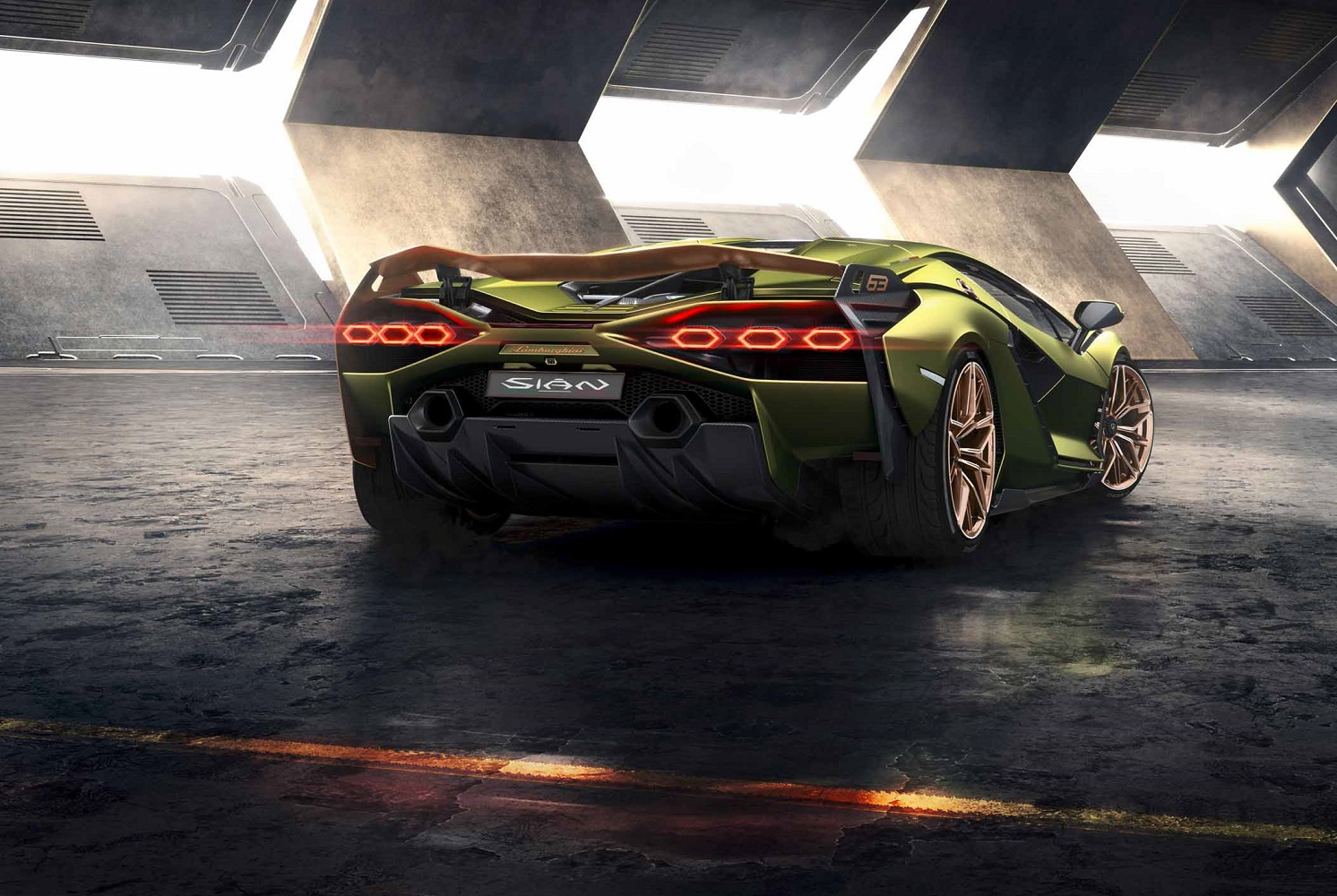 2020 lamborghini sian is a high tech hypercar with hybrid power