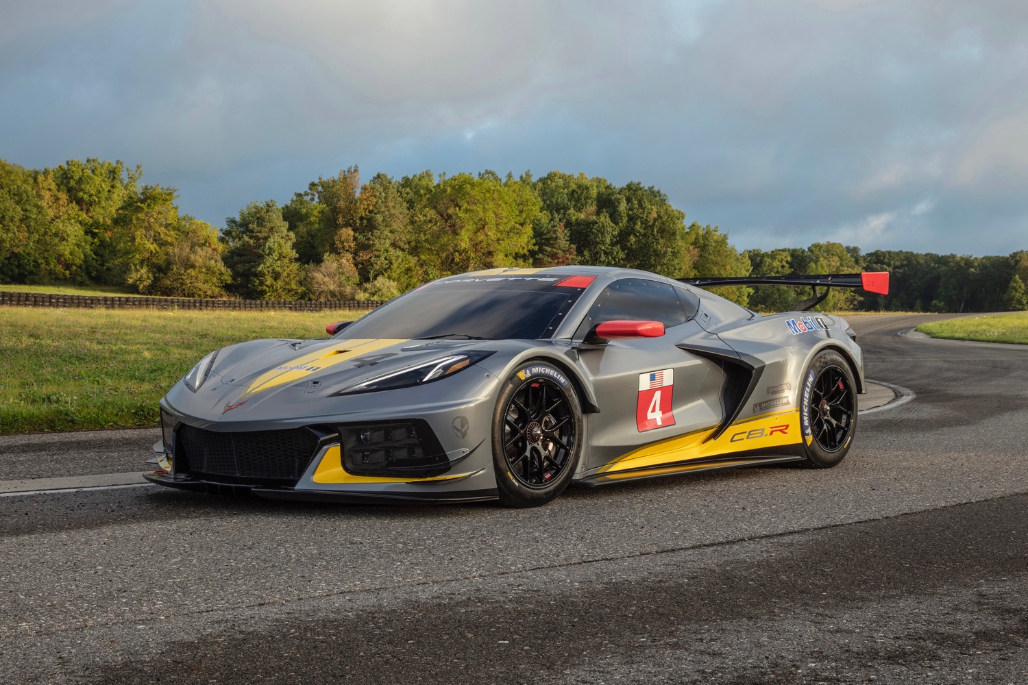 chevrolet corvette c8r race car photos and specs c8 r