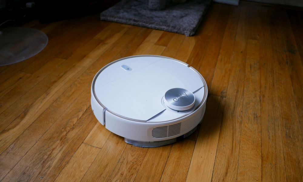 Eufy RoboVac L70 Hybrid angled