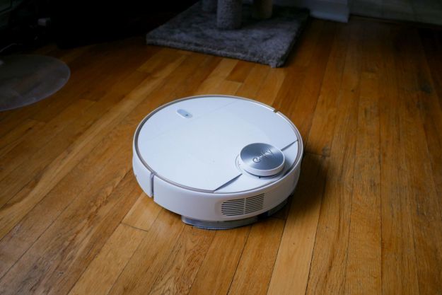 Eufy RoboVac L70 Hybrid angled