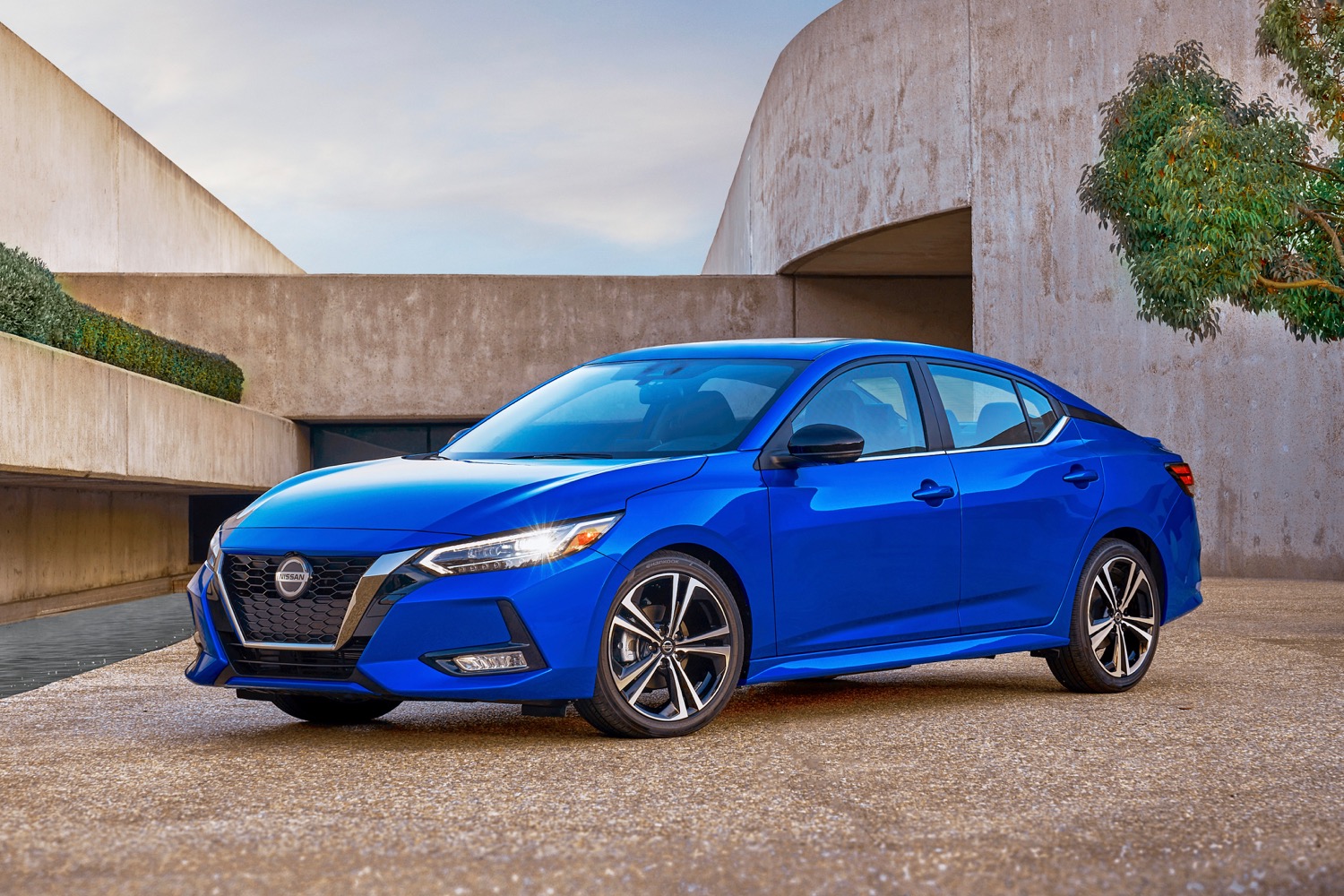 2020 nissan sentra revealed at 2019 los angeles auto show