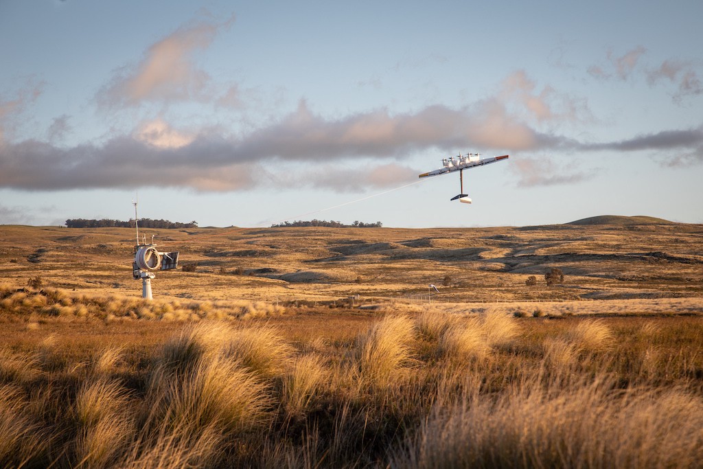 alphabet pulls support for energy generating kite project makani 4