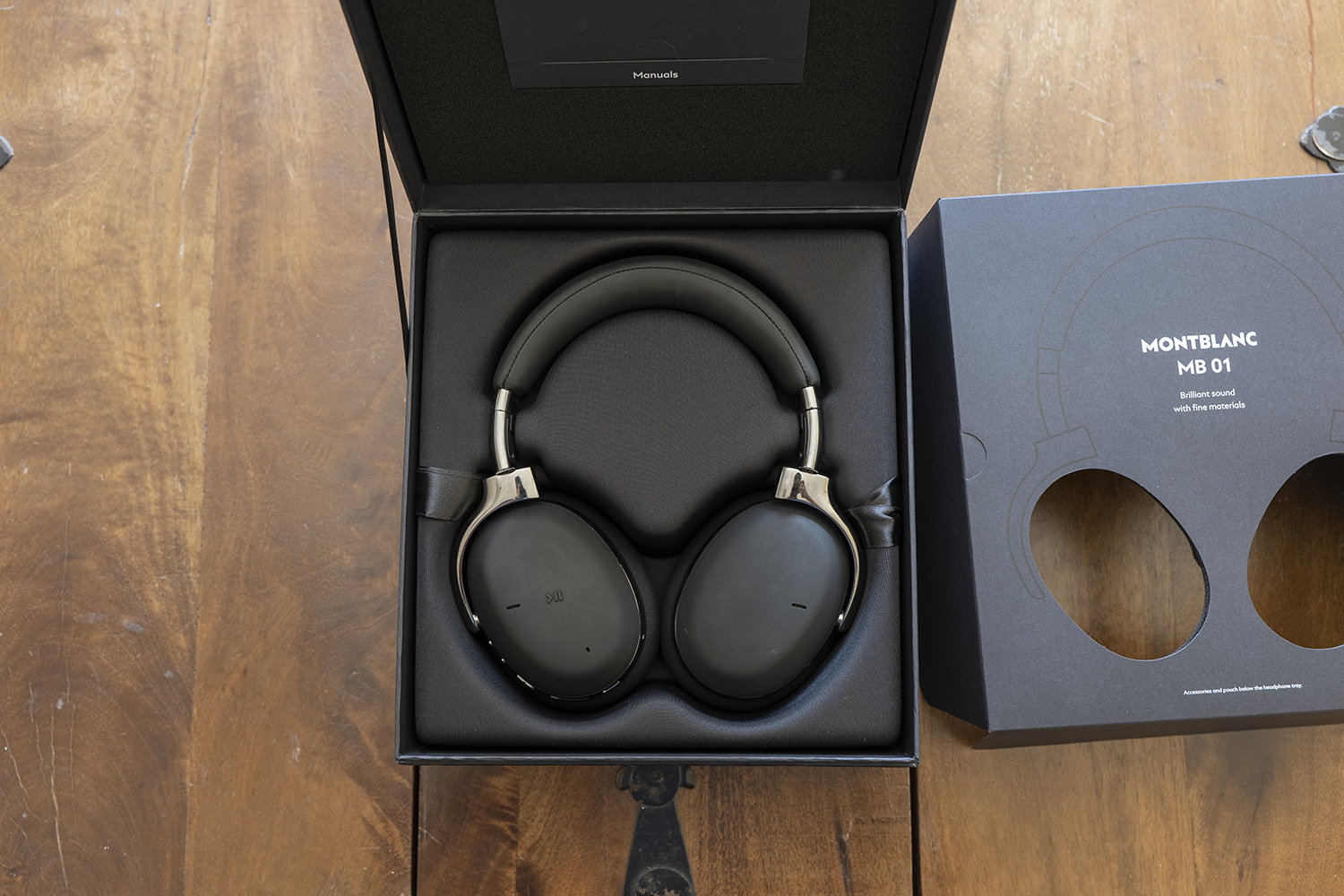 montblanc mb01 headphones review 4