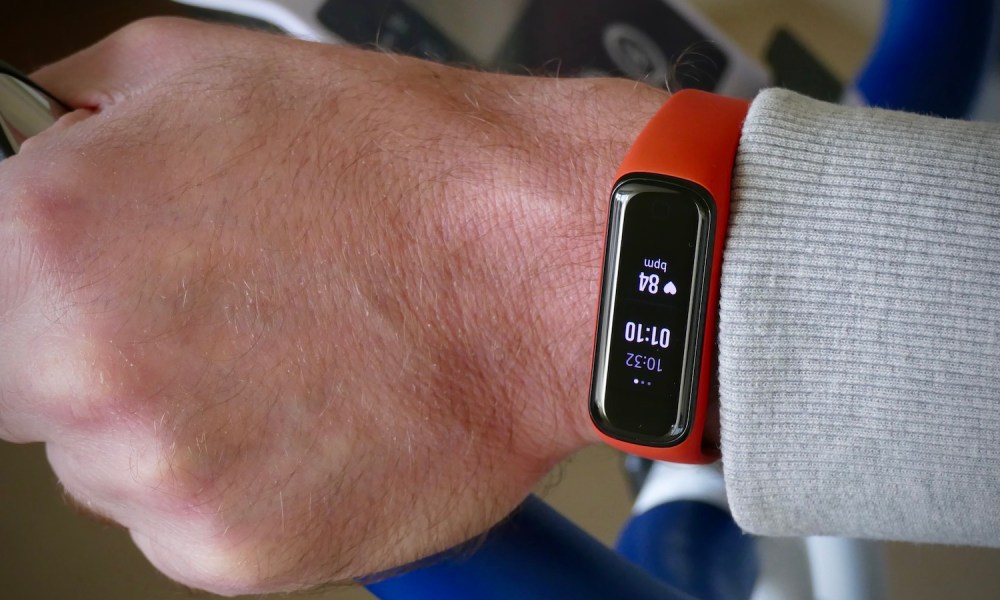 samsung galaxy fit 2 review wrist bike