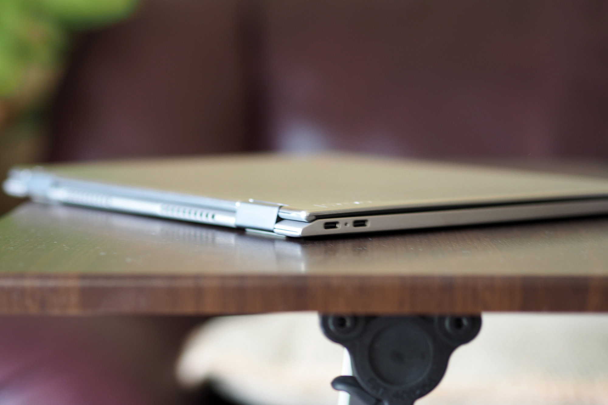 lenovo thinkpad x1 titanium yoga review  side view v2