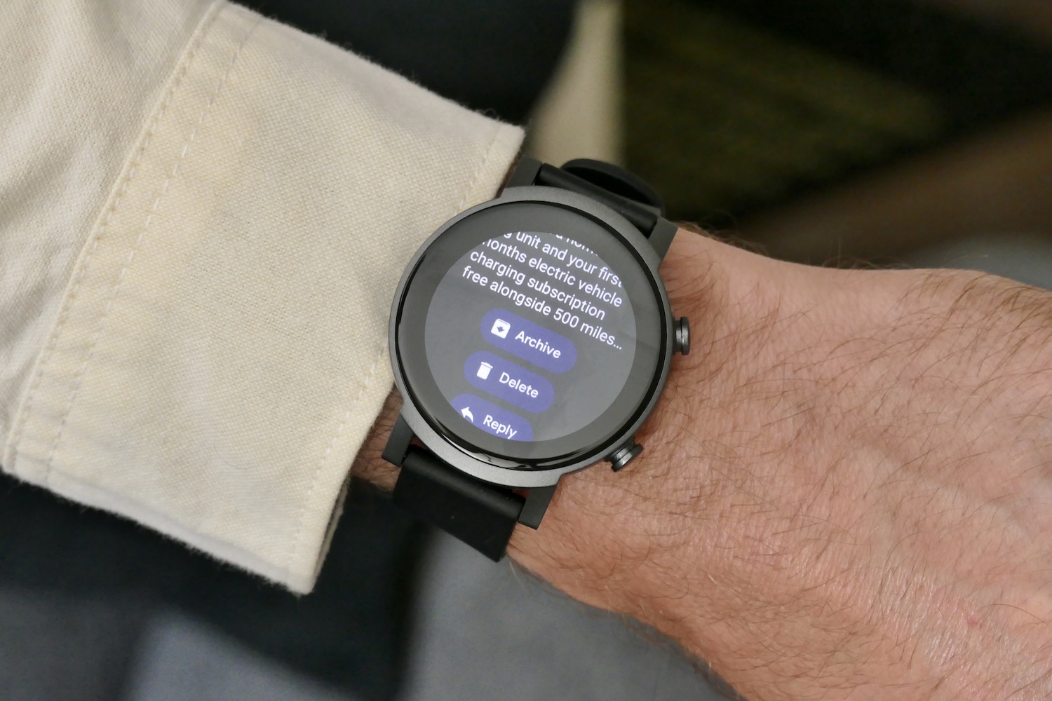 Notification responses on the TicWatch E3
