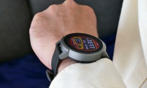 Mobvoi TicWatch E3 on the wrist, seen from the side.